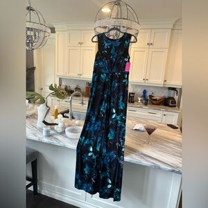 Vince Camuto  brand new with tags perfect summer maxi gown size 8
